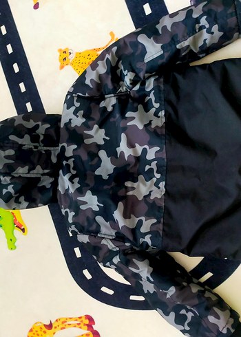 Erkek Çocuk Kamuflaj Desenli Fermuarlı Mont - Görsel 2