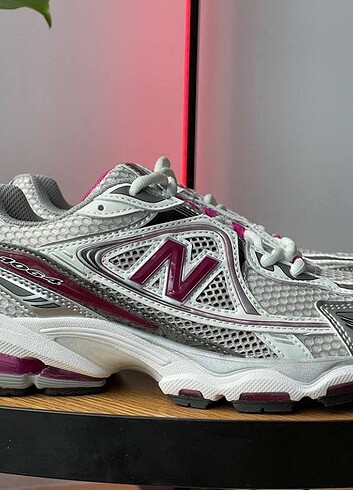 40 Beden beyaz Renk NEW BALANCE KADIN SPOR AYAKKABI