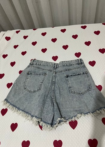 Gri Bağlama Desenli Dantelli Mini Jean Şort - Görsel 2