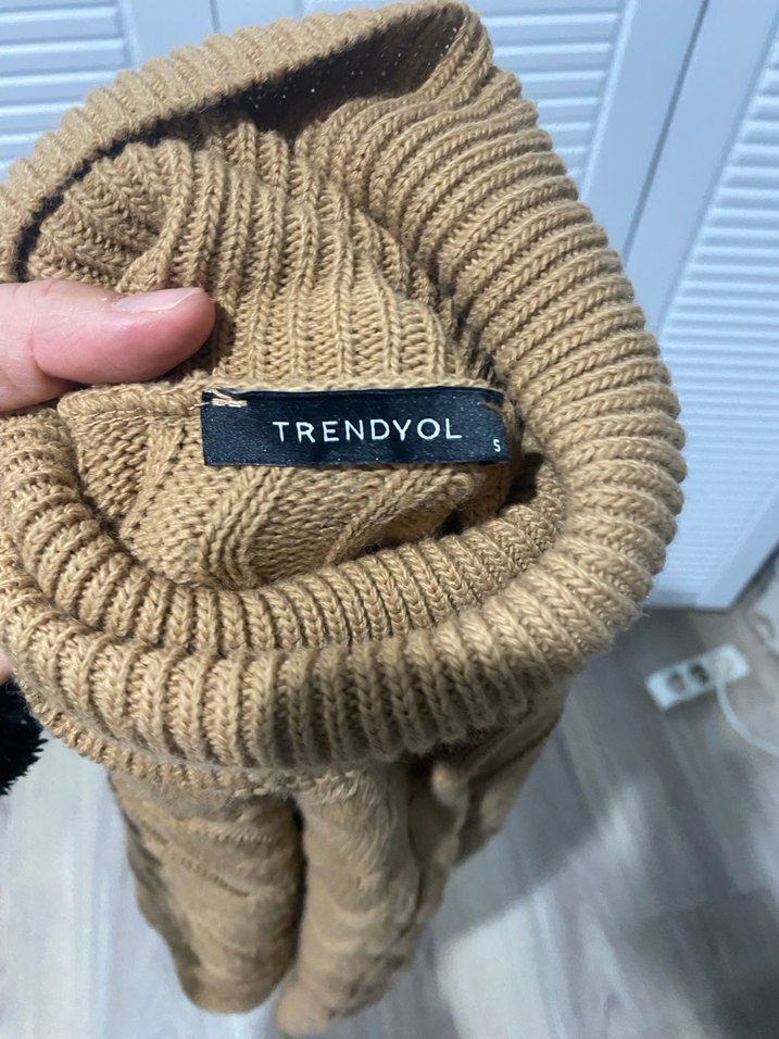 Kahverengi Örgü Boğazlı Kadın Kazak - Görsel 4