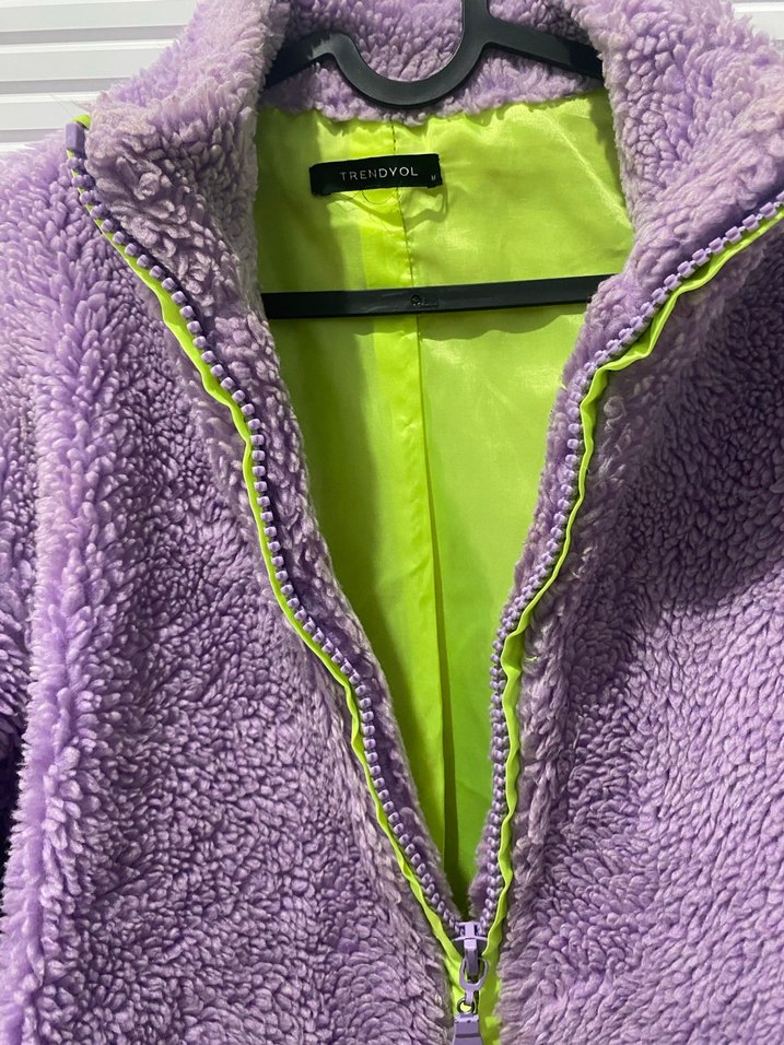 Kadın Mor Peluş Fermuarlı Mont - Görsel 3