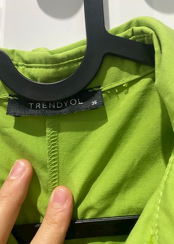 Yeşil Keten Mini Düğmeli Gömlek - Görsel 3