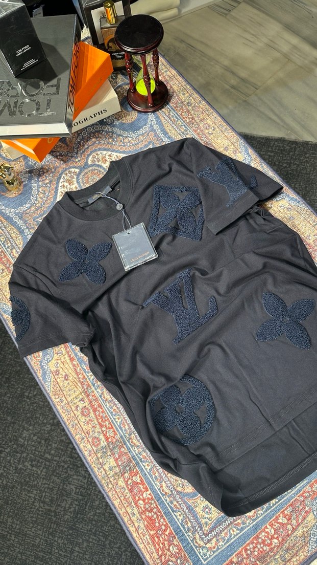 Louis Vuitton Siyah Nakışlı Erkek Tişört - Görsel 3