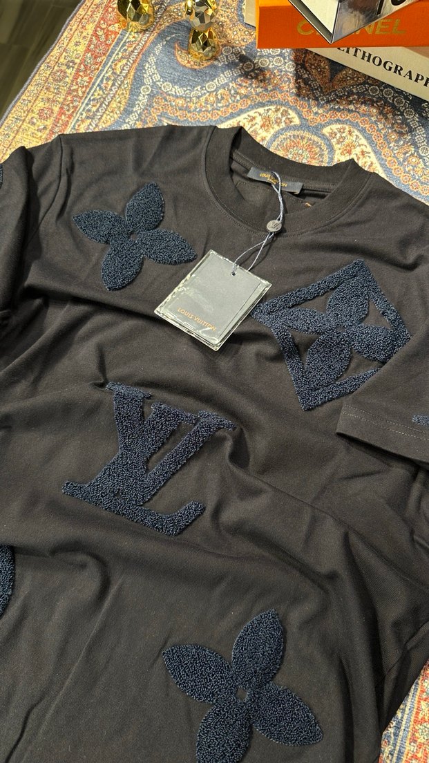 Louis Vuitton Siyah Nakışlı Erkek Tişört - Görsel 4