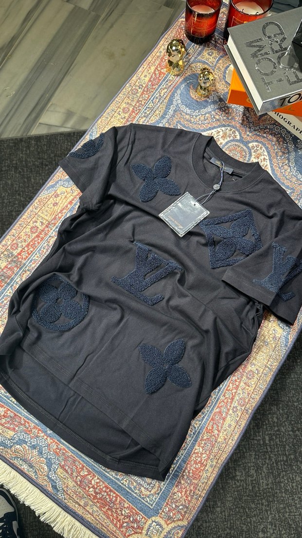 Louis Vuitton Siyah Nakışlı Erkek Tişört - Görsel 2