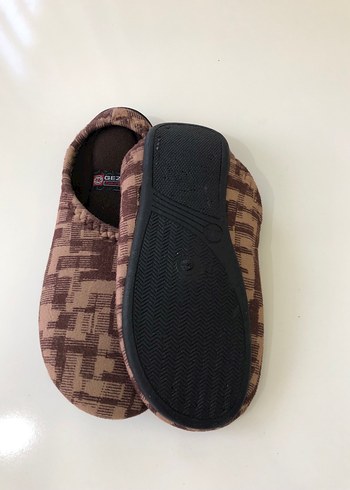 Örgü Desenli Kahverengi Terlik - Görsel 3