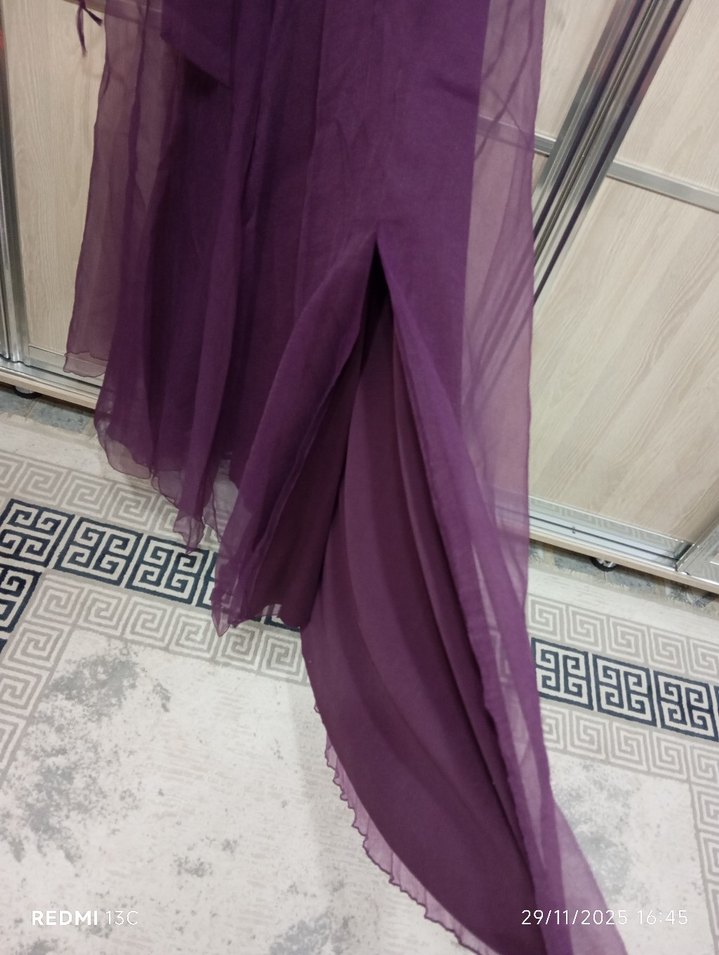 Mor Uzun Kollu Drapeli Kadın Abiye - Görsel 3