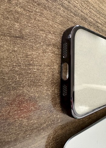 Şeffaf Düğmeli Siyah iphone 16 pro Telefon Kılıfı - Görsel 3