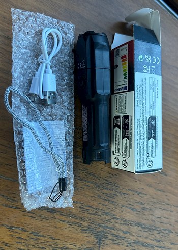 Zoomlu Type C ile Sarj Edilebilir El Feneri - Görsel 2