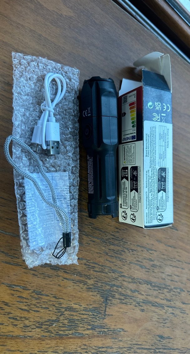 Zoomlu Type C ile Sarj Edilebilir El Feneri - Görsel 2