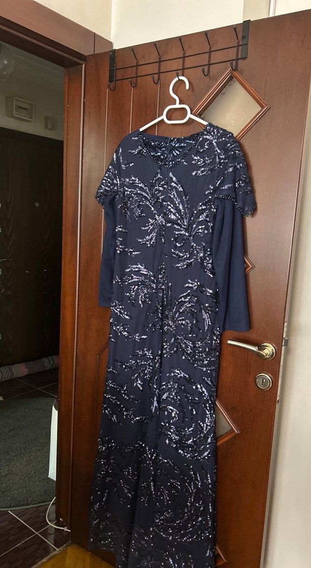 Lacivert Desenli Uzun Tesettür Abiye Elbise - Görsel 3