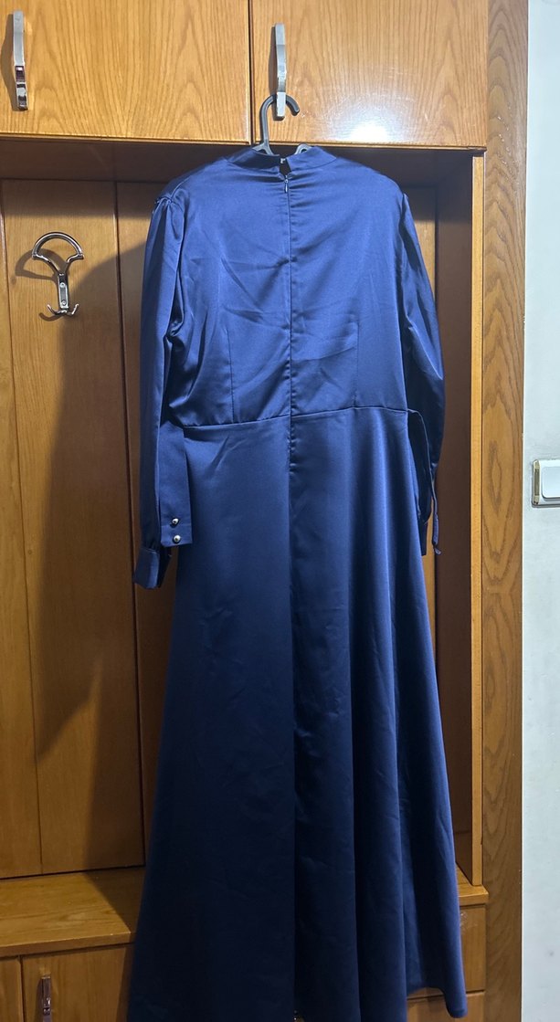 Mavi İşlemeli Uzun Kollu Abiye Elbise #tesettürabiye - Görsel 4