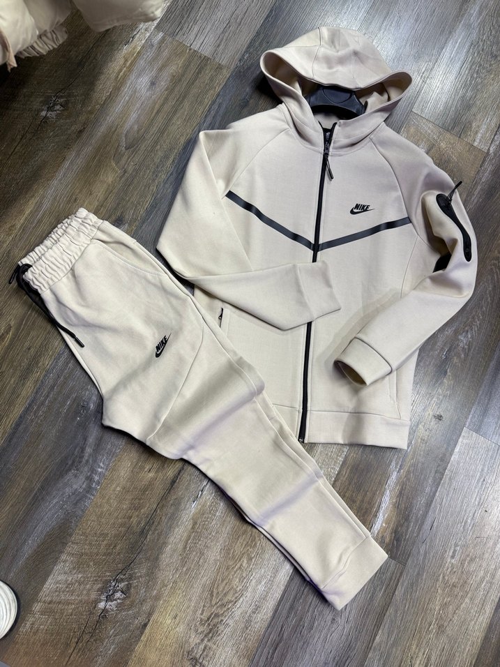 Nike tech Fermuarlı Eşofman Takımı - Görsel 3