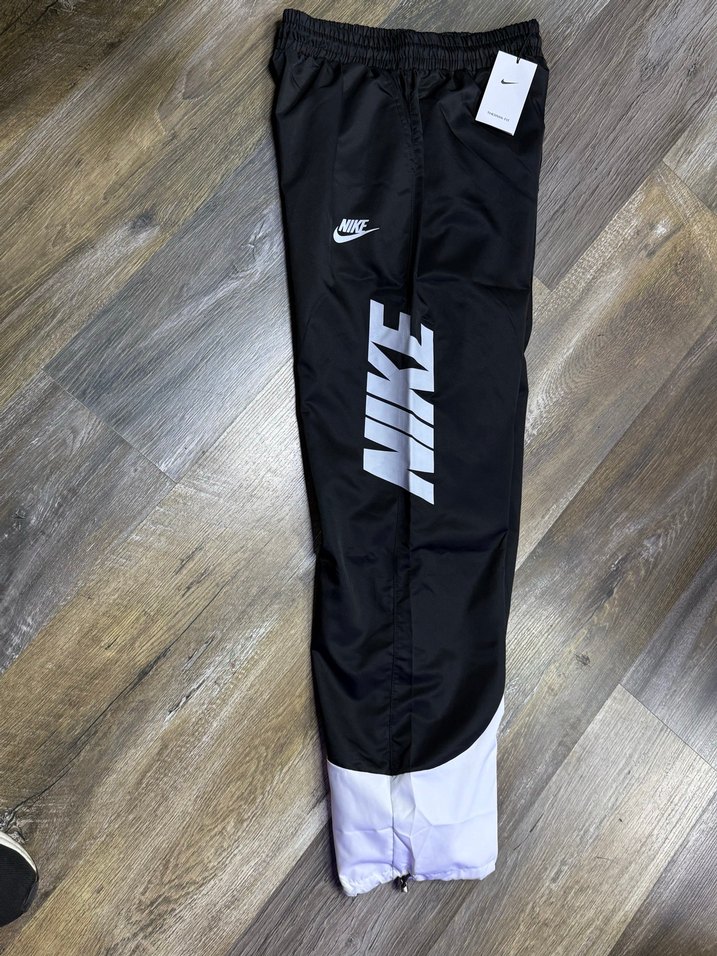 Nike Siyah Beyaz Rahat Kesim Eşofman - Görsel 3