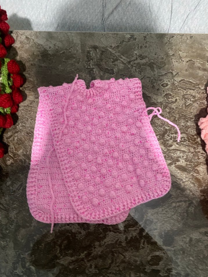 Pembe Örgü Bebek Önlüğü - Görsel 2