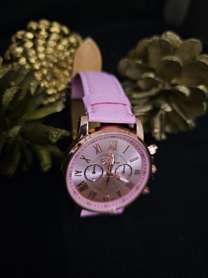 Bileklik ile Pembe Kadın Saat - Görsel 4