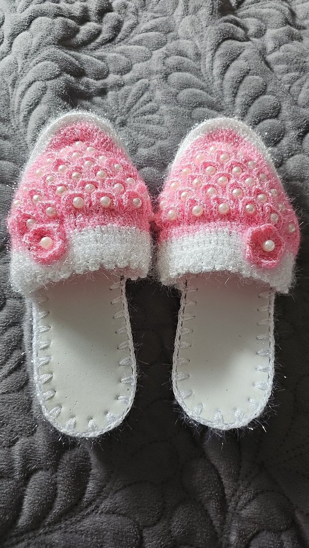 İnci İşlemeli Pembe Örgü Kadın Ev Terliği - Görsel 3