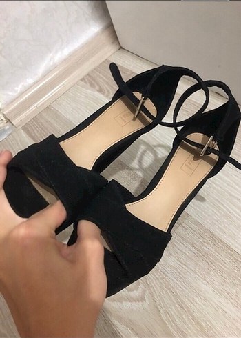 bershka Siyah Tokalı Platform Topuklu Kadın Ayakkabı - Görsel 11