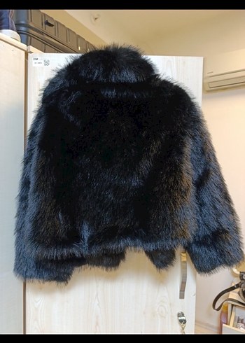 butik ürünü Kürk Detaylı Siyah Mini Kadın Kürk Ceket - Görsel 4