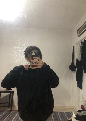 siyah bershka sweatshirt - Görsel 3