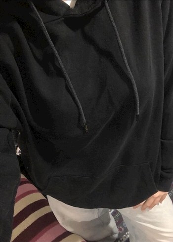 siyah bershka sweatshirt - Görsel 5