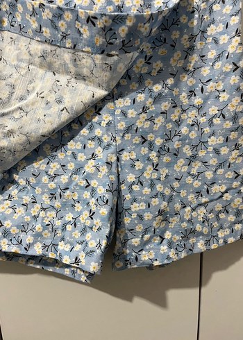 Çiçek desenli şort etek - Görsel 2