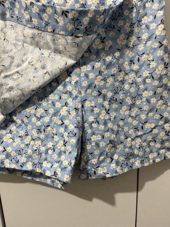 Çiçek desenli şort etek - Görsel 2