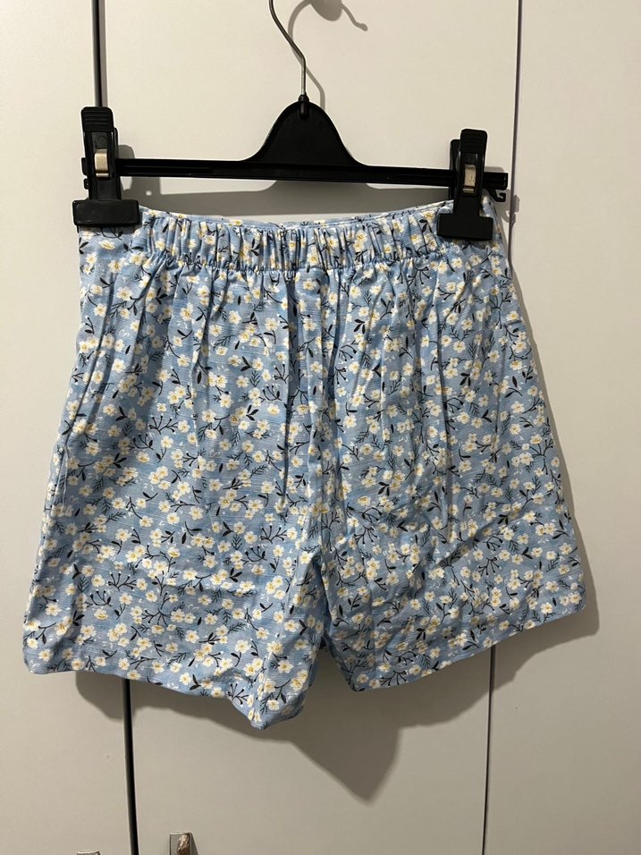 Çiçek desenli şort etek - Görsel 3