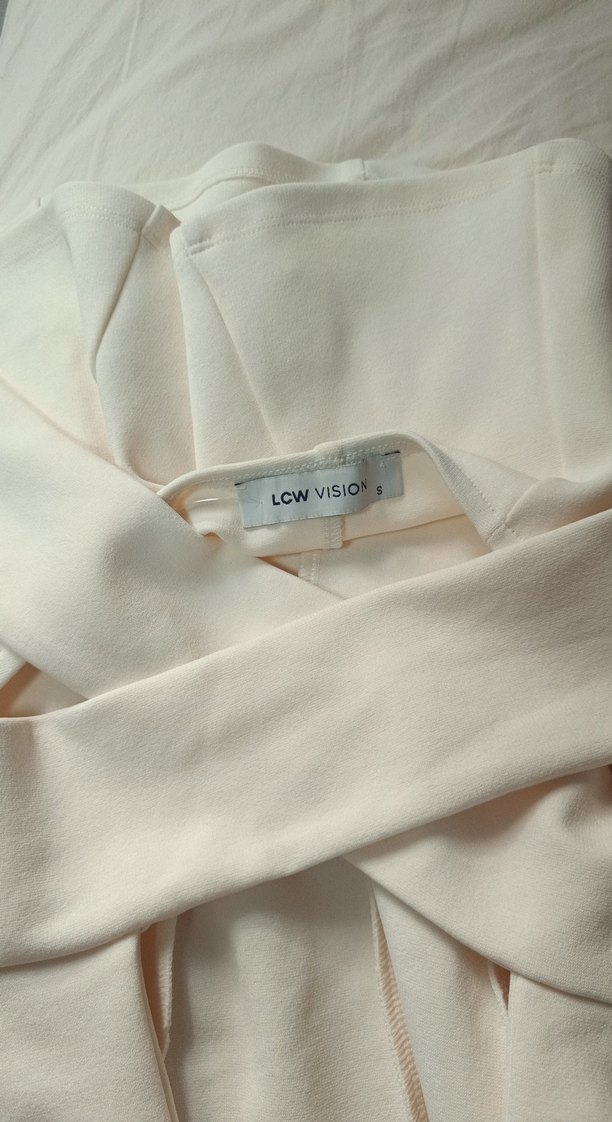 sırt dekolteli krem rengi bluz - Görsel 3