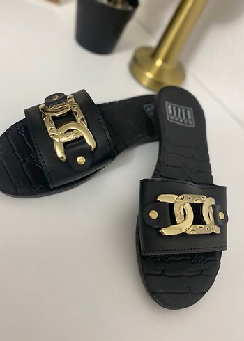 Klasik Zarafet Siyah Tokalı Terlik - Görsel 2