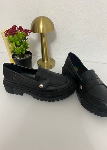 Tokalı Siyah Kadın Loafer - Görsel 2