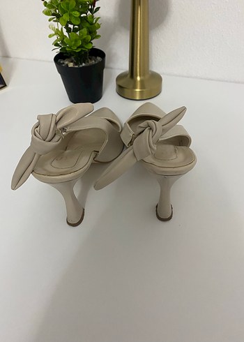 Bej Stiletto Topuklu Kadın Ayakkabısı - Görsel 3