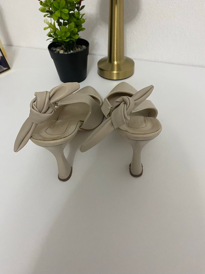 Bej Stiletto Topuklu Kadın Ayakkabısı - Görsel 3