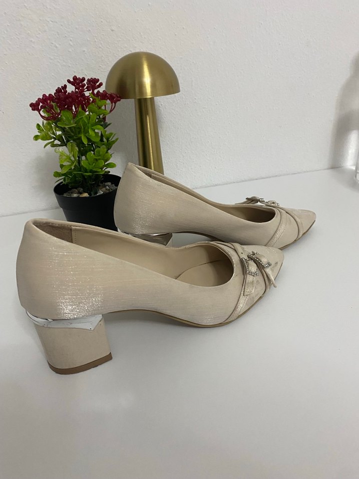 Bej Tokalı Topuklu Kadın Ayakkabı - Görsel 2