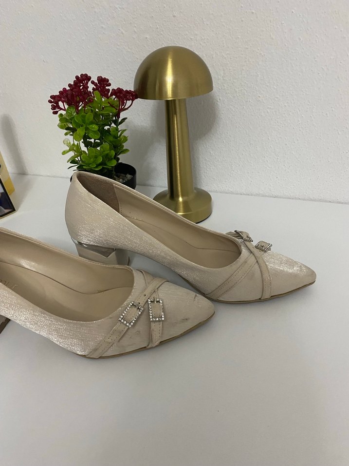 Bej Tokalı Topuklu Kadın Ayakkabı - Görsel 3