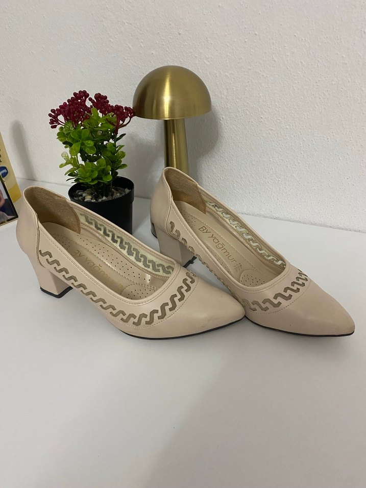 Bej Stiletto Kadın Klasik Ayakkabı - Görsel 2