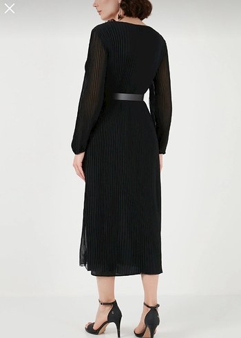 Uzun Piliseli Siyah Kadın Elbise - Görsel 4