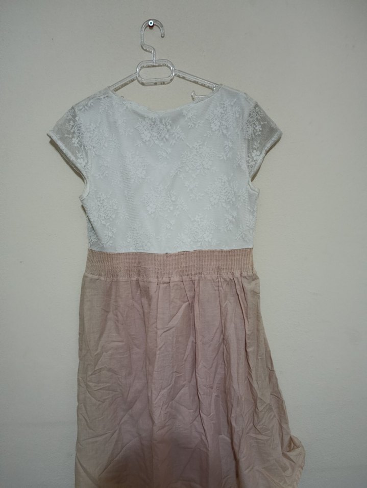 Bej Dantel Detaylı Kısa Kollu Elbise - Görsel 2