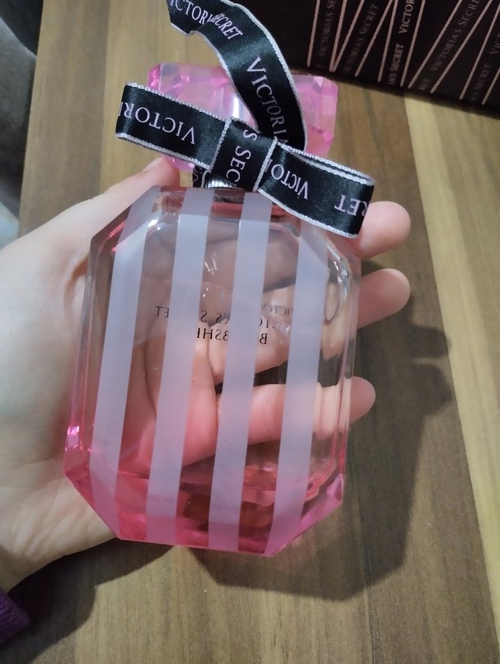 Victoria's Secret Bombshell Love Eau de Parfum - Görsel 4