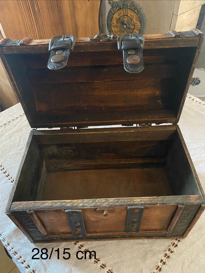 Kahverengi Vintage Tokalı Ahsap Sandik - Görsel 2