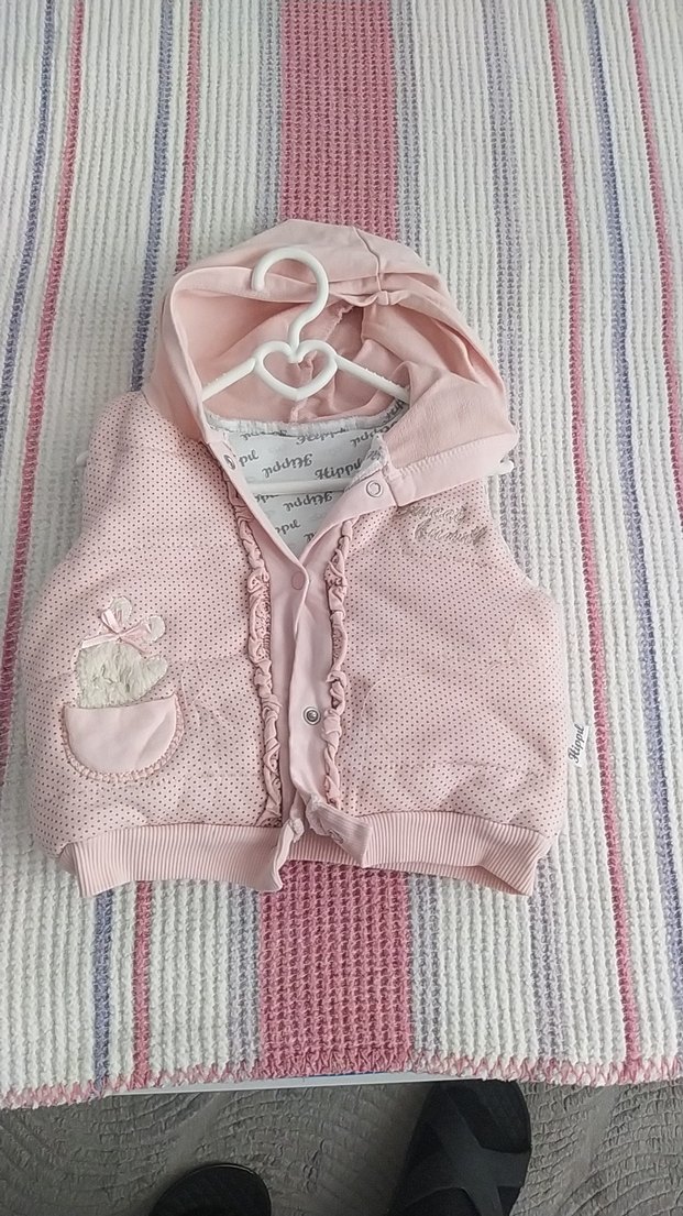 Nakışlı Kapüşonlu Kız Örme Yelek - Görsel 3