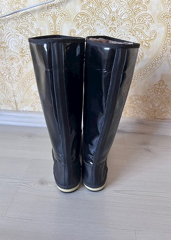 Siyah Rugan Kadın Çizme - Görsel 3