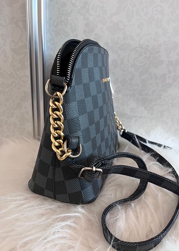 Louis Vuitton | Kareli Siyah Kadın Çanta - Görsel 2