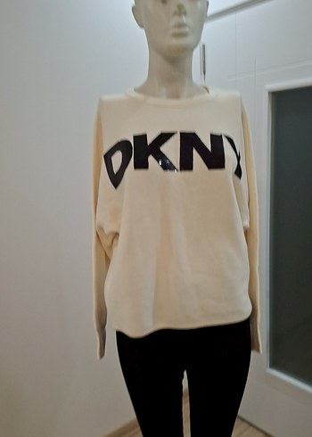 DKNY Beyaz Dkny Baskili Kadin Sweatshirtboy 57cm Gogus Olcusu 55cm