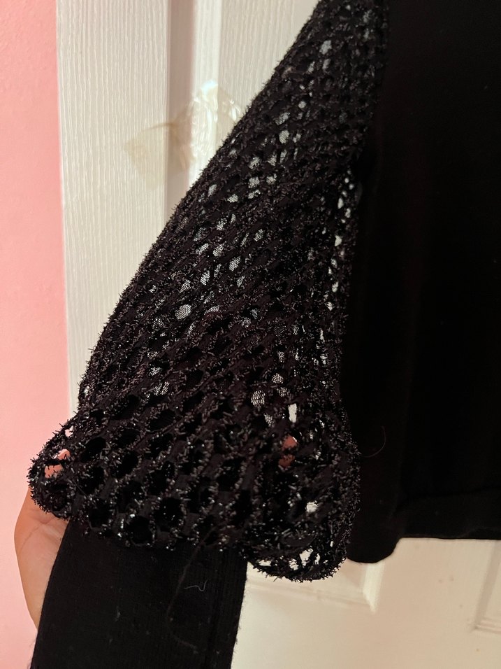 Dantel Detaylı Siyah Triko bluz - Görsel 2