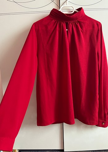 Düğmeli Yüksek Yaka Kırmızı bluz - Görsel 7