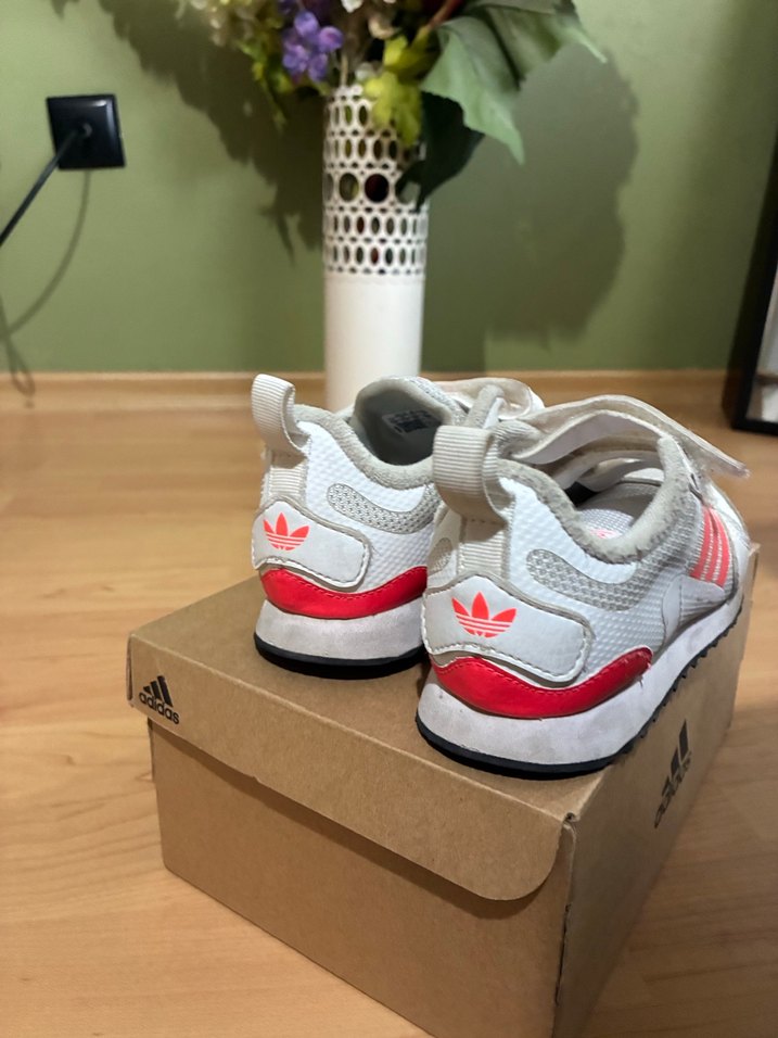 Kız Çocuk Beyaz Adidas Spor Ayakkabı - Görsel 3