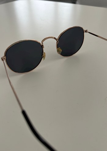 H&M Güneş Gözlüğü - Görsel 3