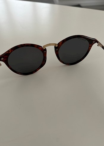 H&M Güneş Gözlüğü - Görsel 2