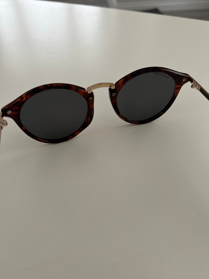 H&M Güneş Gözlüğü - Görsel 2